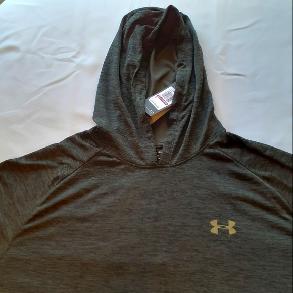 Under Armour Heat Gear men's  size 2xl pull over long sleeves hooded top - Picture 5 of 10